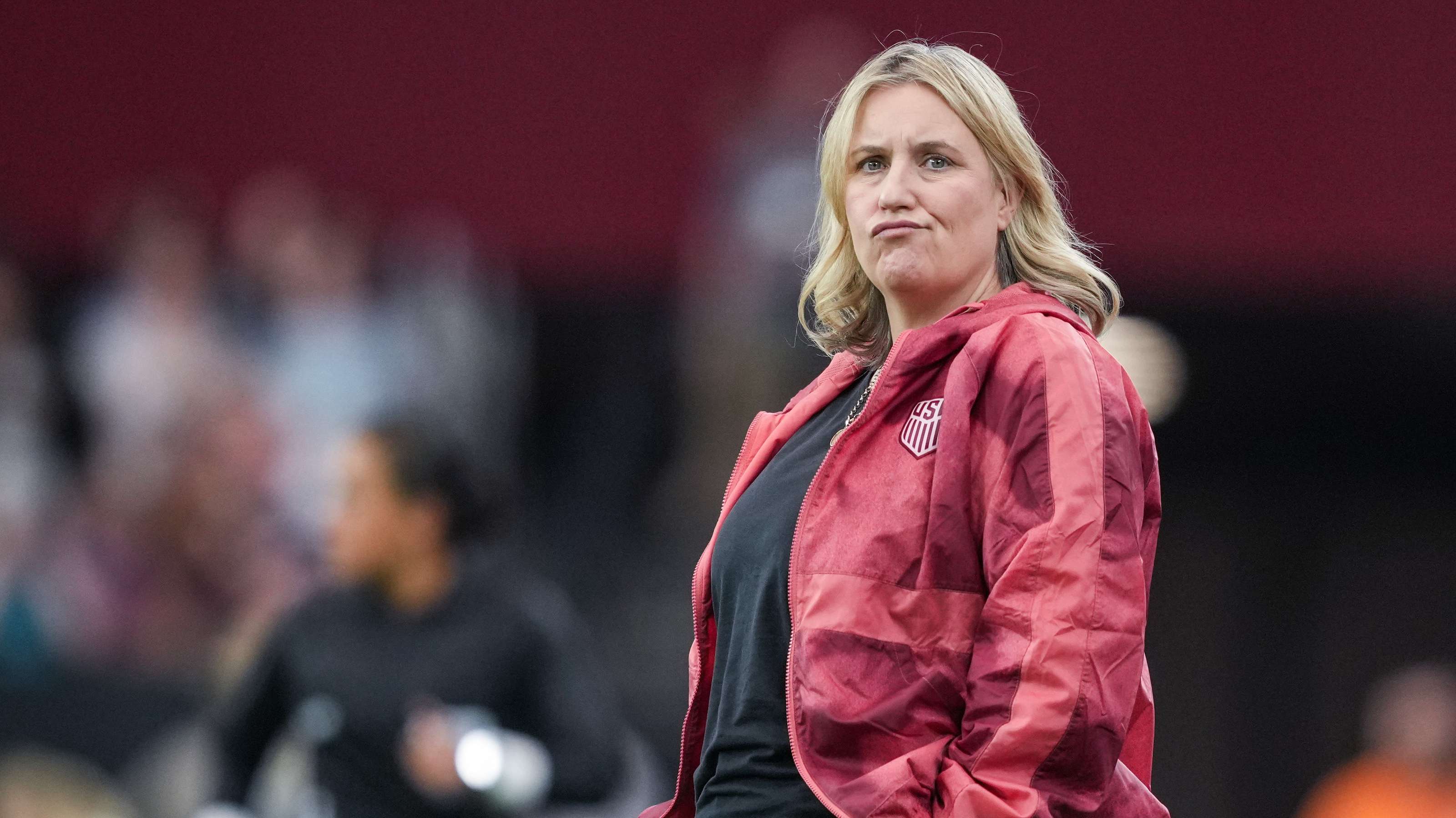 英媒：英足总警告，若主帅再批裁判，俱乐部与主帅将面临严厉处罚