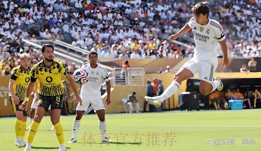 7万人鼓掌！皇马21岁小将封神战：完美戴帽 佛爷亲自祝贺