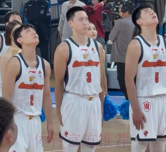 奇葩数据！广东半场国内球员投篮13中0 萨林杰8中1