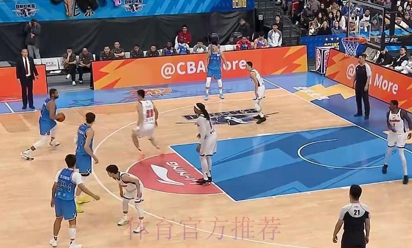 奇葩数据！广东半场国内球员投篮13中0 萨林杰8中1